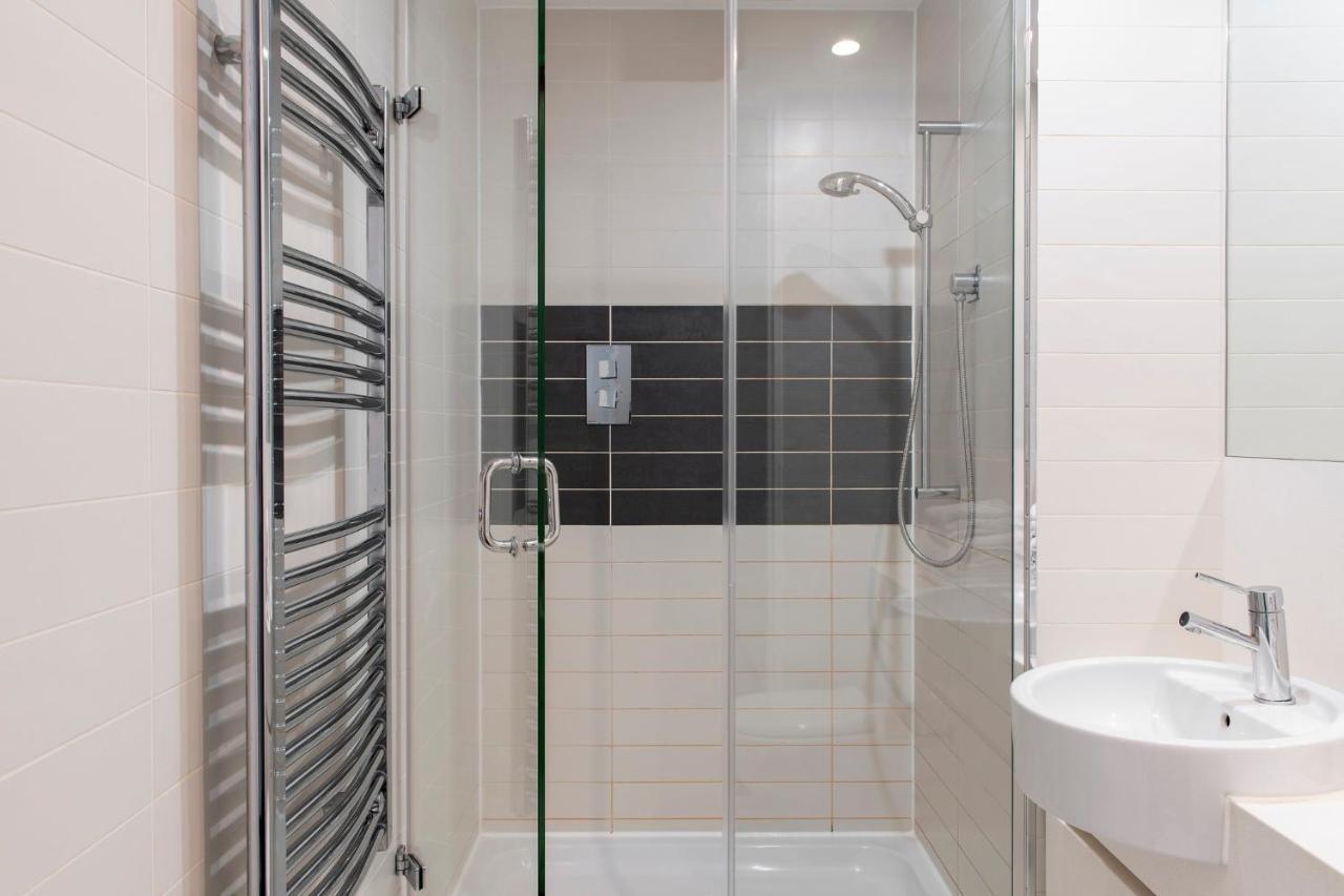Cove St Martin'S Appartement Londen Buitenkant foto